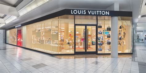 louis vuitton stores in tennessee.